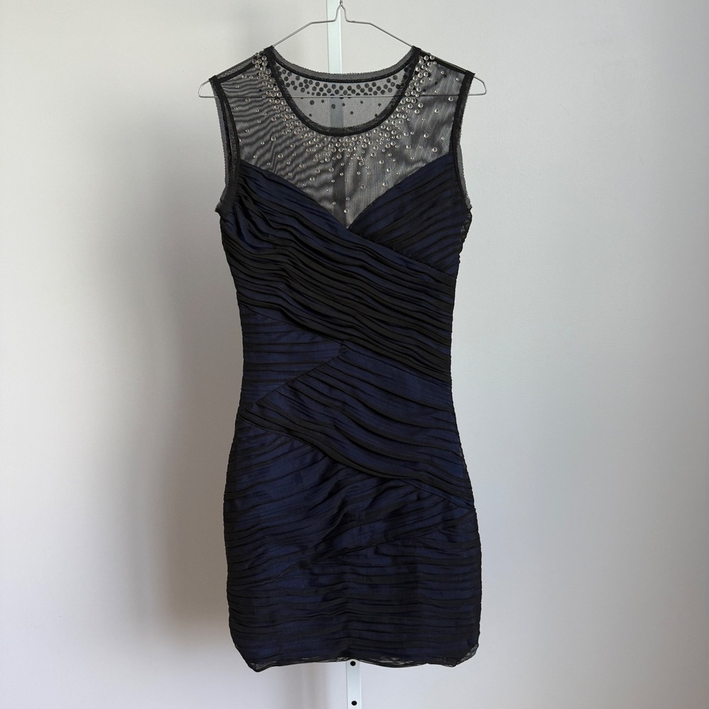 BCBGMAXAZRIA Black Beaded Mesh Overlay Bodycon Dress Luxury Mobwife size S‎